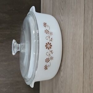 Vintage Dynaware Pyr-o-rey Brown Daisy Milk Glass 8.5" Casserole Dish With Lid